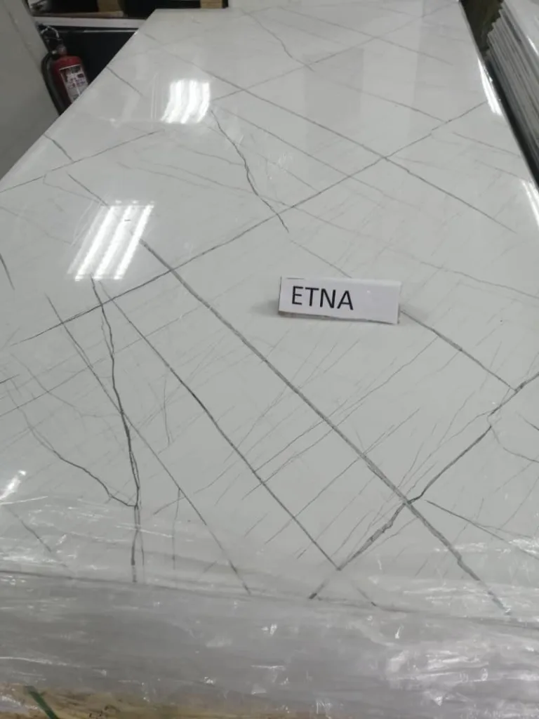 VENTA DE WALL PANEL Y LÁMINAS PVC VENTA DE WALL PANEL Y LÁMINAS PVC